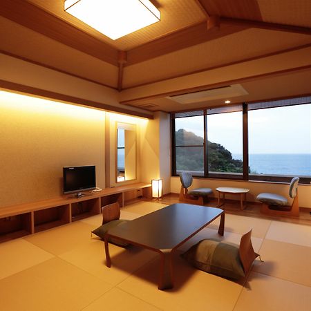 Umi-No-Hotel Isaba Numazu Extérieur photo