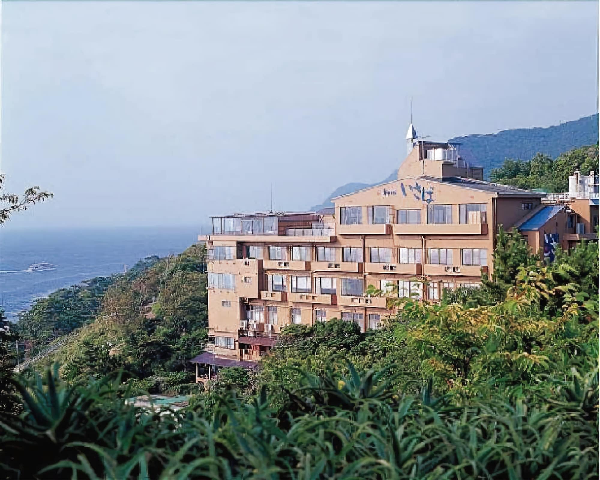 Umi-No-Hotel Isaba Numazu Extérieur photo